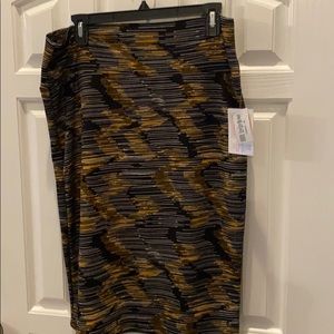 Lularoe Cassie skirt size XL Black and mustard